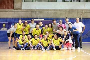 Reparto de puntos entre Teldeportivo y Ourense (2-2)/TA.